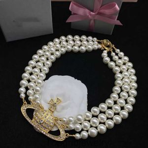 Halskette Designerin Luxus Frauen Mode Schmuck Metall Perlenkette Gold Halskette Exquisite Accessoires Festliche exquisite Geschenke