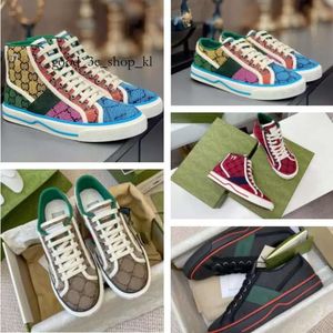 Tennis Cucci sneaker designers canvas casual gccci sko kvinnor män skor ess gummi ensam broderad beige tvättade jacquard denim mode klassiker 698