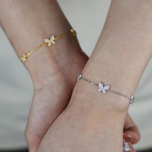 925 Sterling Silver Flashling CZ Butterfly Link Chain Paved Bling CZ Bracelet Cute Charm للنساء هدايا عيد ميلاد حلوة