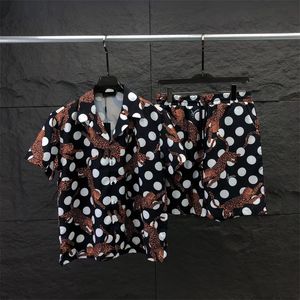 Tracce da uomo da uomo hawaiaian beach set camicie per vacanze per uomini e donne bloccanti pantaloncini stampati set b16