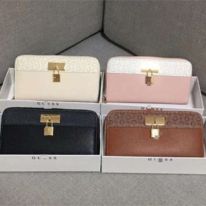 Designer de bolsas 50% de desconto em uma marca quente feminina de impressão de moda feminina cor média e longa carteira zero saco de certificado