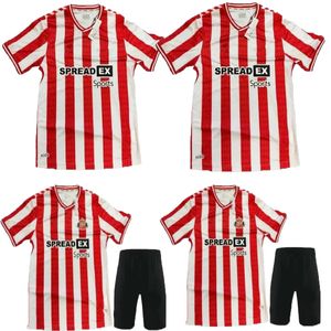2024 2025 Sunderland 24 25 Maglie da calcio Bellingham Stewart Simms Roberts Clarke Daku Embleton Seelt E O'Nien Patterson Man Kit Kit Shirt da calcio Pritchard