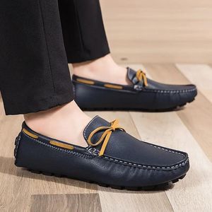 Sapatos casuais designer de moda de couro masculino dirigindo ervilhas para homens deslizam em apartamentos confortáveis mocos mocassins calçados calçados