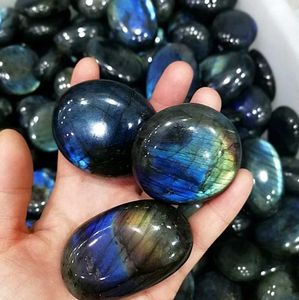 Labradorite naturale Preoccupazione pietra in pietra in pietra di luna cristallina minerali lucidati di palma guarite per la decorazione regalo7938368