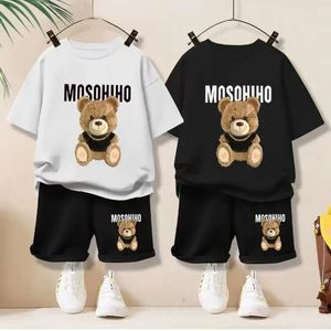 Summer Baby Girl Rous Kid Boy Cartoon Urso T-shirts Shorts Anote crianças Manga curta o pescoço e inferior 2 peças Conjunto 240418