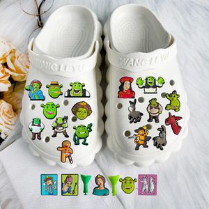 24Colors Cartoon Green Monster Anime Charms Оптовые детские воспоминания игра Смешная подарочная мультипликационные аксессуары для обувных аксессуаров