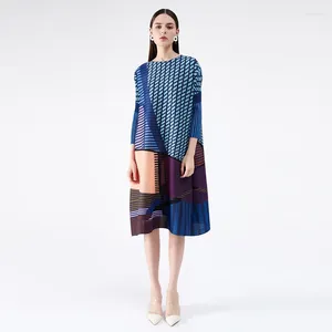 Günlük Elbiseler 0C475M15 # Yaz Kadın Elbisesi Japon ve Koreli Piled Yuvarlak Boyun Geometrik Dijital Baskı