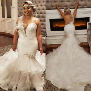 2024 Plus Size Wedding Dresses One Shoulder Mermaid Chapel Train Tiered Organza Skirt Beaded Crystal Feather Illusion Back Wedding Gown