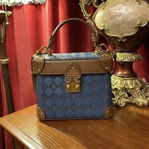 Sacchetti da sera lussuosa cassetta del controllo blu cielo piccolo borse da donna da donna 2024 Portafulto di alta qualità a portata singola sacca