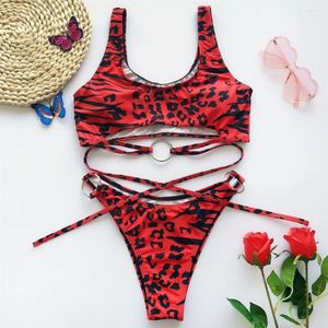 Kvinnors badkläder röd leopard bikini ringar sexig tryck sträng baddräkt thong kvinnor tankini 2 bit brasiliansk strand bikinis set badng kostym