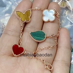 Designer 1to1 Bangle Luxury Jewelry High version lucky flower double faced butterfly bracelet 18k rose gold love titanium steel Fourleaf clover four flower bracele