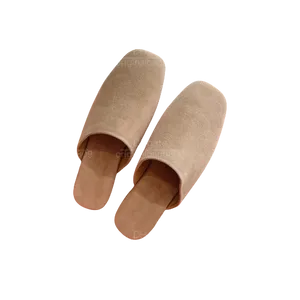 Top designer flip-flops femininos feitos artesanais de couro original clássico clássico simples design de moda baotou de volta vazios Flip-flops Sapatos femininos de luxo com caixa requintada.