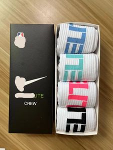 2024 Box packaging high quality Sports Socks Men Elite Basketball Socks Cushioned Breathable Sweat Man Athletic Socks With hook Print