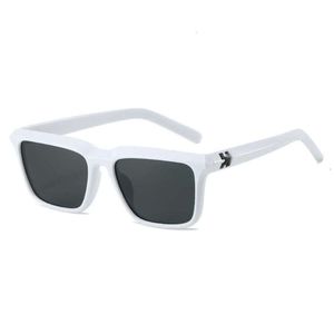 Off Duże modne okulary przeciwsłoneczne Męki Offs Offs Women Sun Słońce Punk Sunglass Hiphop Eye Eye Uv400 Glasse Arrow x Travel Sunglasse M66W