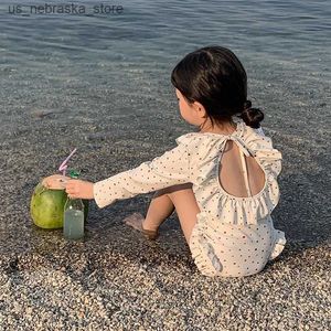 One-Pieces New Instagram Childrens Swimsuit Girl Princess Backless Long Sleep One Piece Swimsuit Beach Vacation Western Sweet Swimsuit Q240418