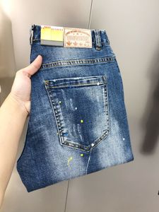 2024 jeans de grife para homens calças de jeans roxos jeans roxos jeans tendências de jeans de jeans angustiados Bike Ripped Motorcycle Monns empilhados jeans jeans folgados jeans