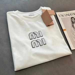 Camiseta de moda miu feminina de alta qualidade de algodão de algodão bordado bordado