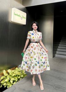 ファッションの女性ドレス滑走路ドレス新しい女性の夏のドレスポジショニングフローラプリントドレスプリーツドレス