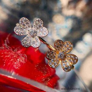 High-end Luxury Ring V-Golden Fanjia Clover Thickened Electroplated 18k Gold Closed Ring Full Diamond Lucky Grass Hand Decoration