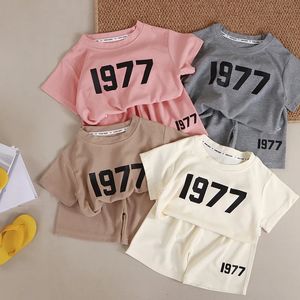 Summer Baby Girl Boy Clothes Set Kid 1977 Print Tshirts and Shorts 2pcs Suit Childrens Girls Short Sleeve Top Bottom Tracksuit 240410