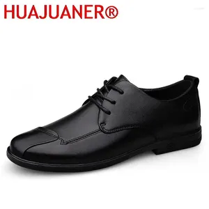 Sapatos casuais homens vestem negócios de couro genuíno para homens confortáveis sociais oxfords calçados masculinos