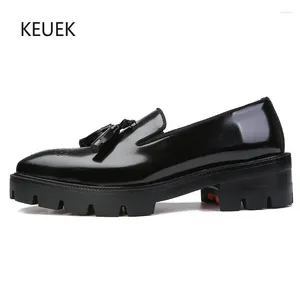 Casual Shoes Luxus Klassiker Männer Oxford Echte Leder -Laibers Britisch -Brogue männliche Quasten Flats Mocassin Kleid 2c