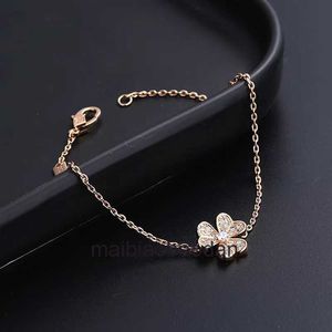 Designer 1to1 Bangle Luxury Jewelry Fanjia Leaf Grass Jewelry Womens Three Leaf Grass Full Diamond Bracelet Simple Lucky Grass Simple Light Luxury Jewelry