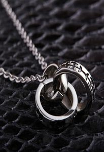 Pendant Men039S Tre rostfria smycken Lovers Titanium Ring Halsband que Silver Pendant3948401