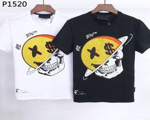 QP 2021 Tshirt con logo in silicone 3D anteriore primavera ed estate Tshirt Skateboard Designer Custom Designer Mens Maniche corte M3XL6753276