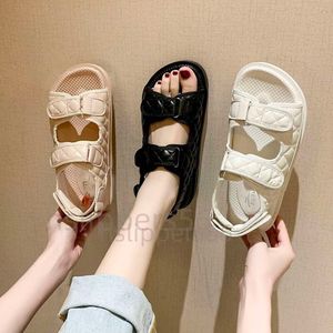 Designer Luxury Sandals Fashion Summer Flat English Style Sewing Thread Thick Sole Casual Roman perfume Designer Women Sandals