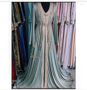 Sukienki imprezowe Mint Long Rleeve Prom 2024 Luksusowy kryształowy koralik marokański kaftan caftan hennalook muzułmańskie suknie wieczorowe vestidos formais