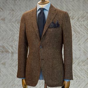 Męski garnitur Brown Blazer Prom Tuxedos Herringbone Wool Tweed Single Bered Formal Bussiness Forbusiness For Weddingonly Płaszcz 240409