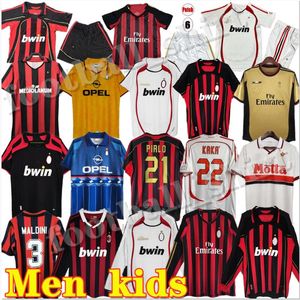 Retro AC Milanss Soccer Jerseys Kaka 1990 2000 2006 2007 2009 2010 2012 Camisa de futebol infantil de Ronaldo Men Gullit Van Basten Inzaghi Ronaldinho Classificações Vintage Jerseys