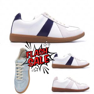 Nuovo stile Sneakers maisons all'aperto di scarpe da passeggio nere a piedi vintage piatto da design di lusso da design di lusso scarpe casual spedizione gratuita