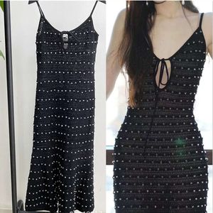 SP Designer Black Sticke Suspender Dress Ladies 2024 Black Slim Fit White Beaded Sleeveless Long Dresses Skirt For Holiday FZ2404176