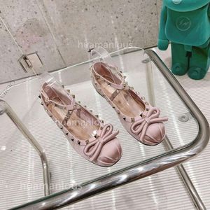 Silk Tino Ballerinas Shoes Girl Designer Shoe Lady High Rivet Bow Ballet 2024 New Cross Buckle Flat Bottom Single Women 9TDZ