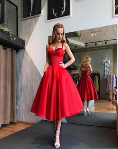 2018 Simple Elegant Red Homecoming Dresses Spaghetti ärmlösa Aline Prom -klänningar tillbaka Dragkedja Lovely Custom Made Midcalf Cocktail4604511