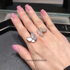High End smycken ringar för VanCleff Womens Light Luxury Opening Fashion Double Farterfly Ring Womens Pure Silver Rose Gold Set Diamond Ring Finger White Fritillaria