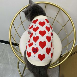 Magli di marca alla moda per animali domestici a maglia a maglia rossa cuore carino gatto piccolo di medie dimensioni fadou schnauzer orsacchiotto blu e bianchi blu e bianchi