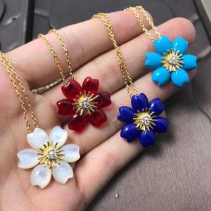 Designer Brand Van New Flower White Fritillaria Necklace Red Blue Turquoise Diamond Set with Item Jewelry