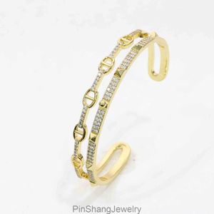 Bracciale per maiale micro bandiere bracciale zirconia cubica bracciale oro