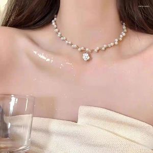 Choker French Style Camellia Pearl Necklace 2024 Niche Light Luxury Fashionable Sweet Casual For Women