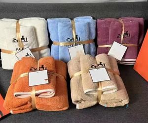 Top Bath Towel Set Coral Velvet Designer Towel Letter Face Towels Absorbent Men Womens Wash Cloths Towels