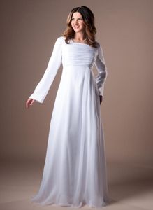 Long Informal Chiffon Modest Wedding Dresses With Long Sleeves Ruched Informal Beach Temple Bridal Gowns White Floor Length Recept3448440