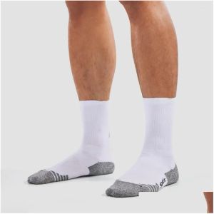 Socks Sports Socks Santic Cycling Medium Long Tube Men Women 2024 Outdoor MTB Bike Running Compression bekväm mticolor droppavly