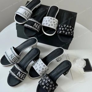 Womens Sandals rhinestone Slippers Slingback Floral Slipper Leather Rubber High heel Fashion Luxurys Summer Beach Shoes Loafers Gear Bottoms Sliders
