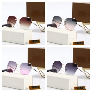 Designer Sonnenbrille für Frauen Handscharnier geschäftliche Angelegenheiten Anti -UV -Multi -Rechteck -Mann Online Buffalo Horn Randless -Brillen Rahmen Trendy Driving Eyewear