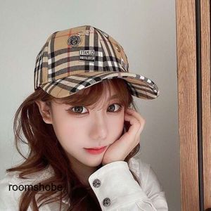 B Шляпа бейсболка Дизайнер Cool Snap Football Sports Hats Burbrys Hat Girl Lummer Lattice Baseball Hat Shat Spectter Слуша