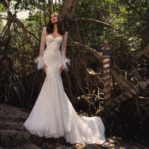 Mesmerizing Beading Pearls Lace Sweetheart Mermaid Wedding Dress With Removable cape Full Sleeves Elegance Trumpet Bridal Gowns 2024