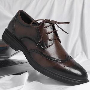 Casual Shoes Mens Oxford skórzany klasyczny skrzydło TOE Lace-Up Business Ręcznie wygodne dla mężczyzn dżentelmeńskie buty